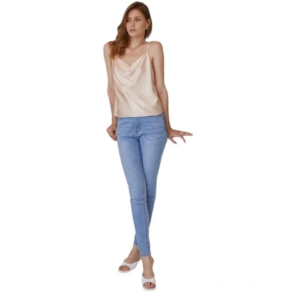 Levi's Premium 711 Mid-Rise Skinny Jean - Blue Size 26X30 - Picture 1 of 9